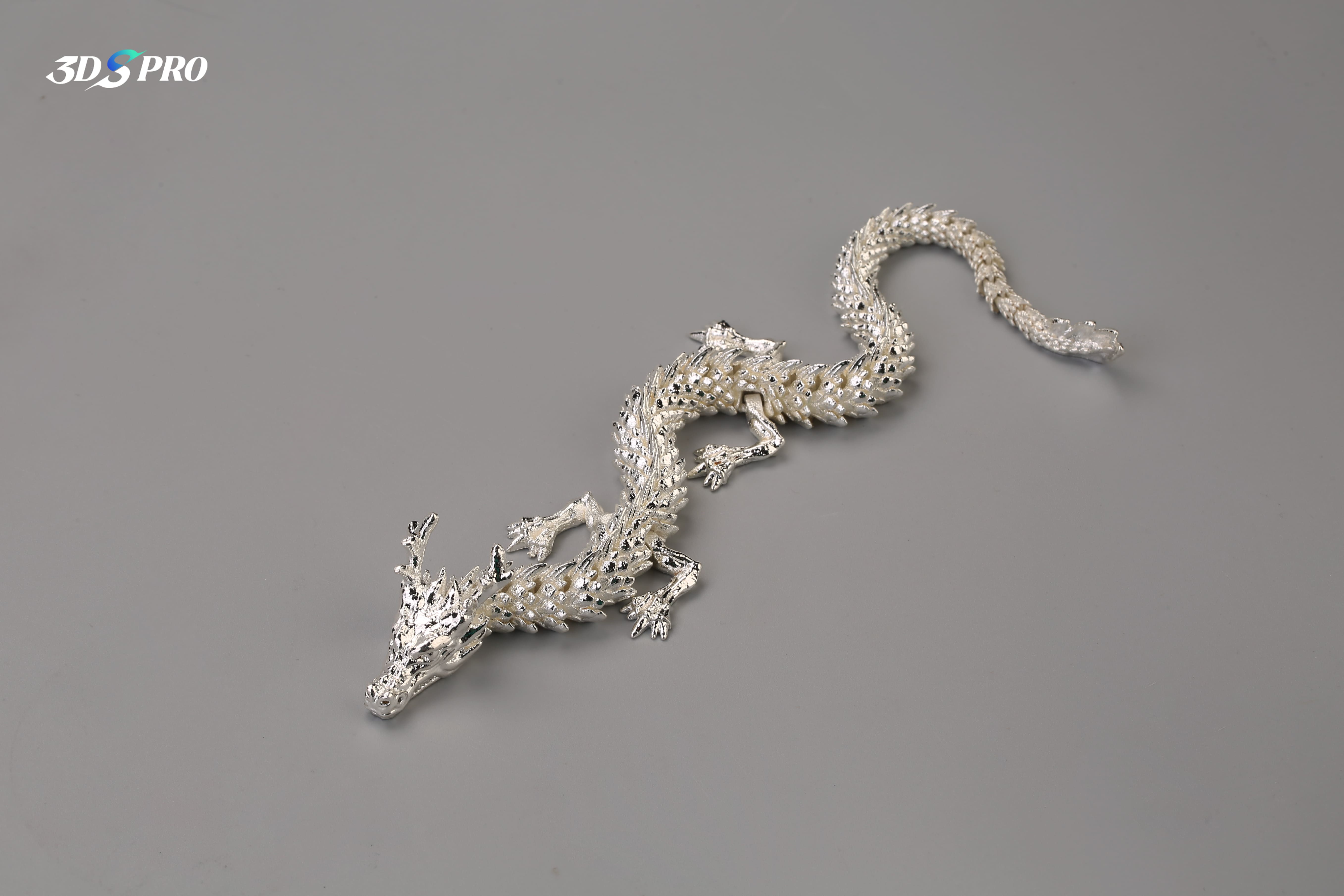 galvanisierter 3D-gedruckter Drache electroplated 3d printed dragon